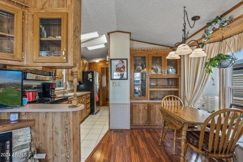 08_17200_W_Bell_L62464_mls