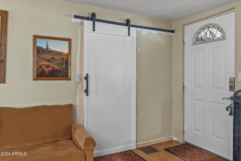 27_17200_W_Bell_L62483_mls