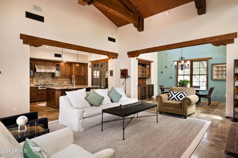 008_38749 N 104th Way10