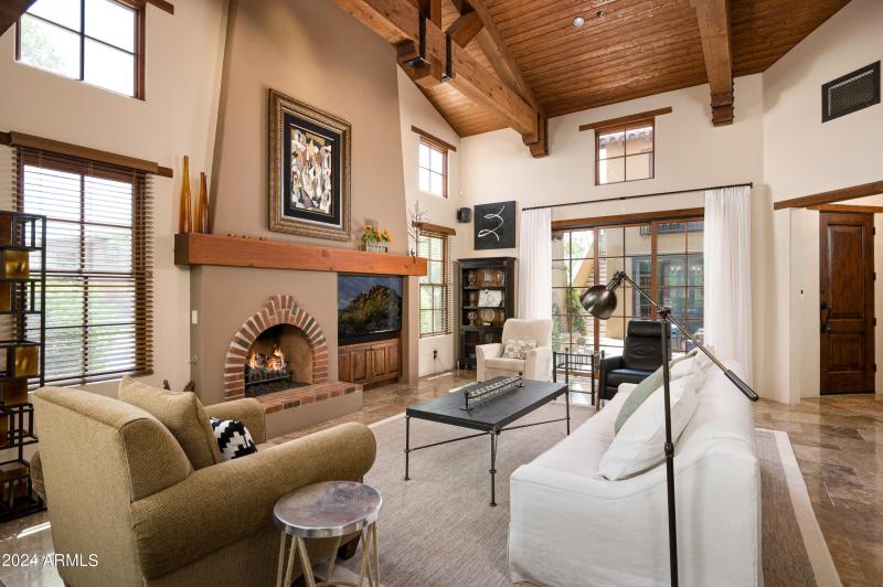 009_38749 N 104th Way8