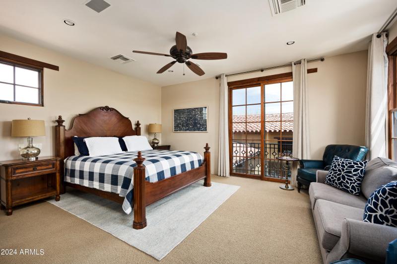 021_38749 N 104th Way33