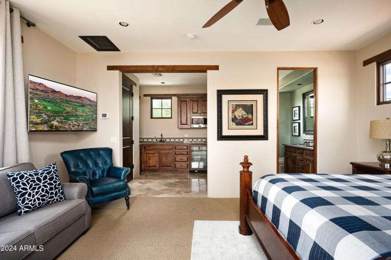 022_38749 N 104th Way32