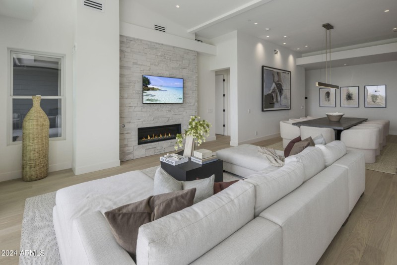 36-web-or-mls-4-250040