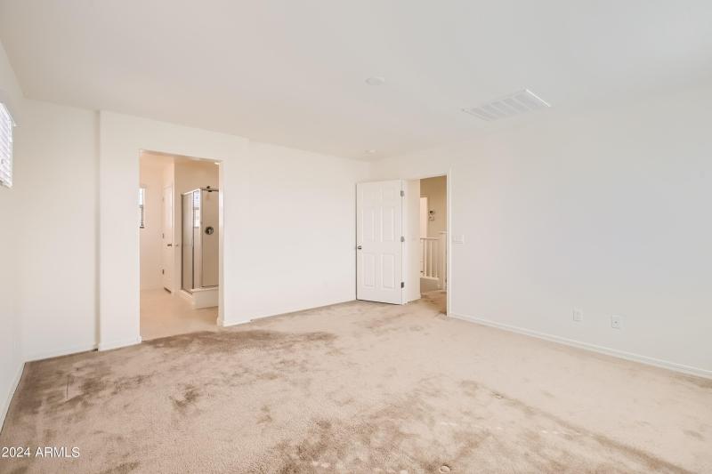 17 2nd Floor Primary Bedroom