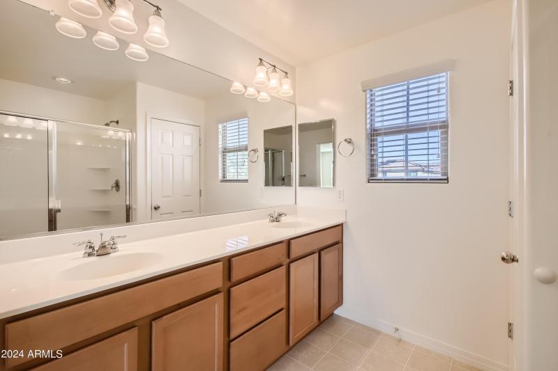 20 2nd Floor Primary Bathroom