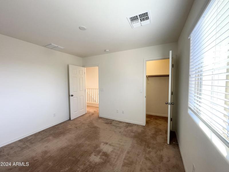 Bed 3 Walk-in closet