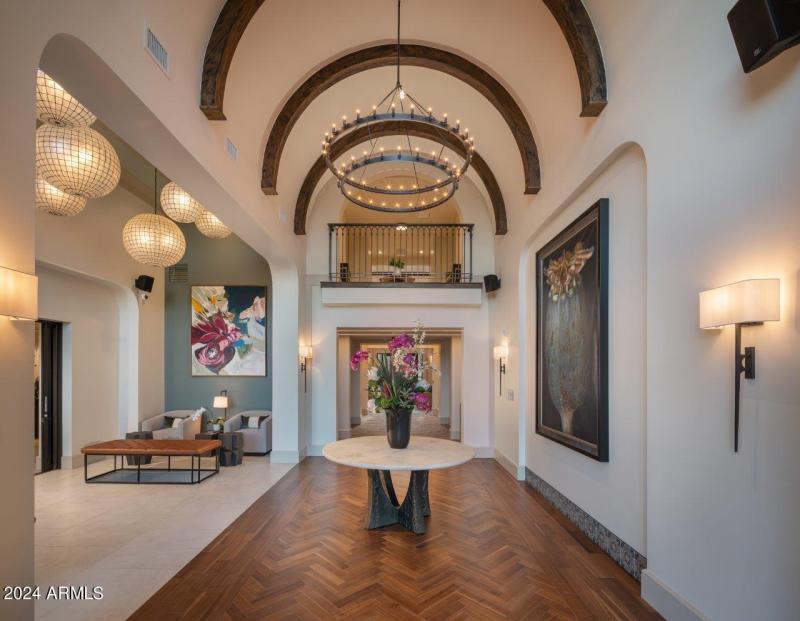 Manor_Scottsdale_Entry