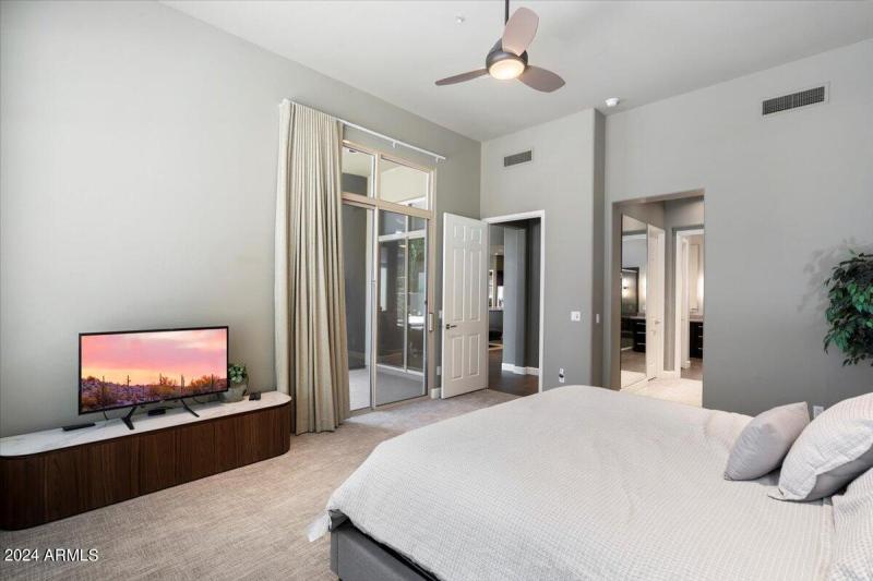 Primary Bed with ensuite