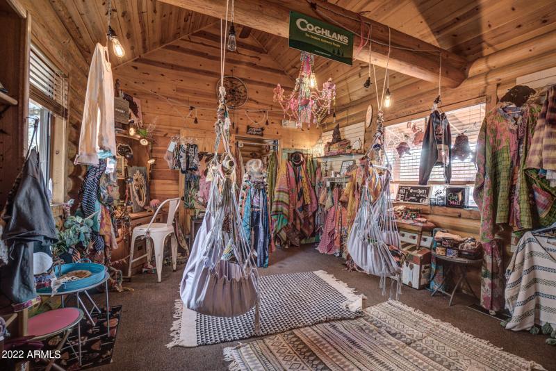 0D0A3416And8more_hr4 copy.jpgps