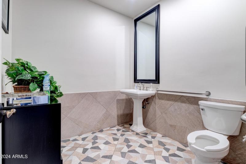 2302 N Central Ave_Full (27 of 35)