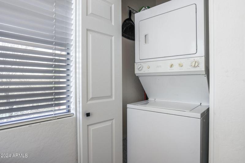 18-web-or-mls-16801-n-94th-st-2015