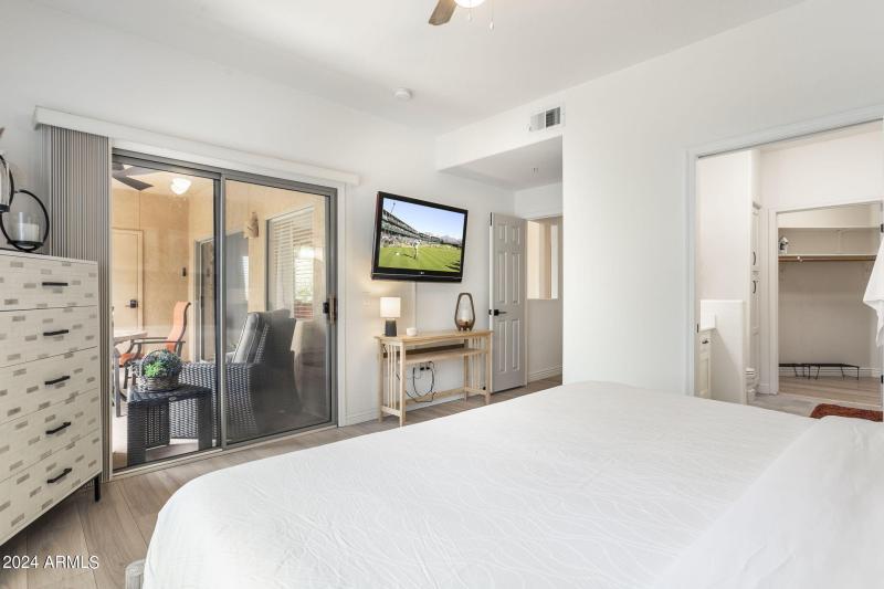 21-web-or-mls-16801-n-94th-st-2015