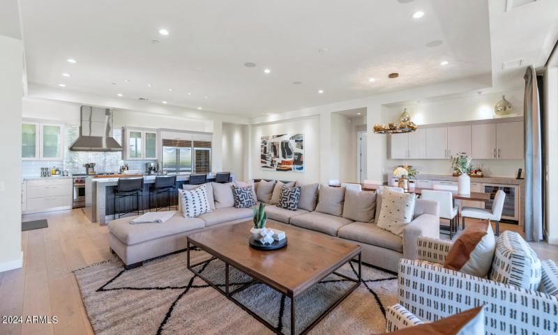 2 Biltmore Estates Dr-large-018-015-2 Bi