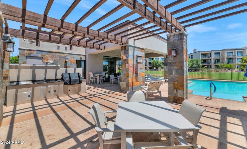 2 Biltmore Estates Dr-large-037-008-2 Bi