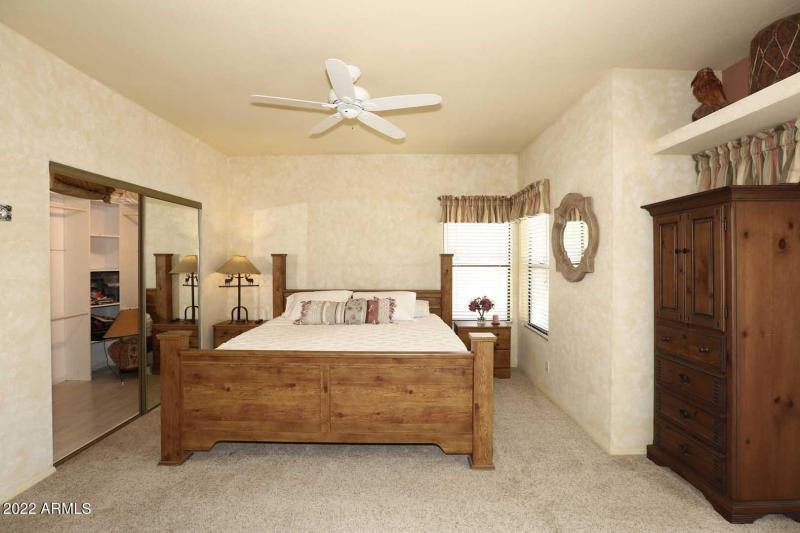 Master Bedroom2