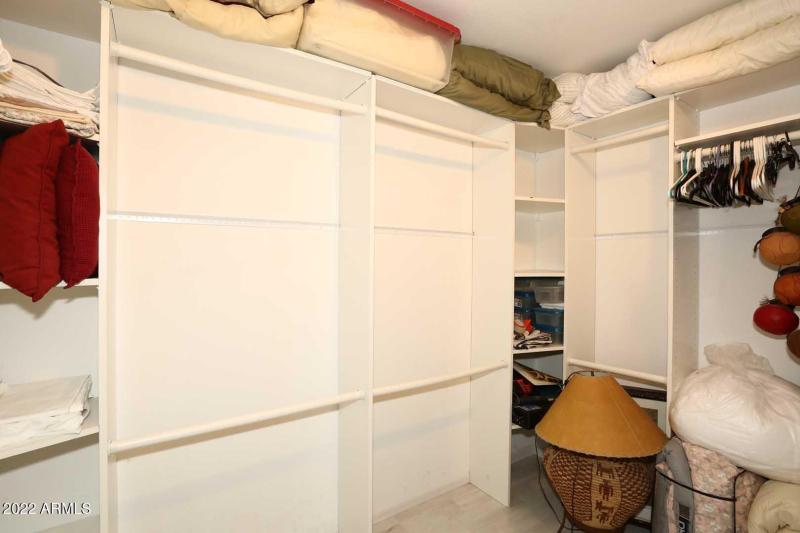 Master Bedroom-Closet