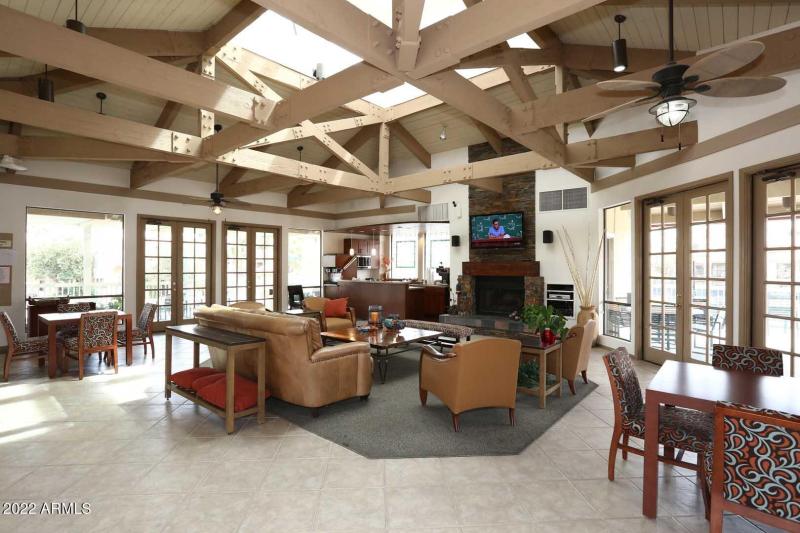 The Racquet Club-Clubhouse2