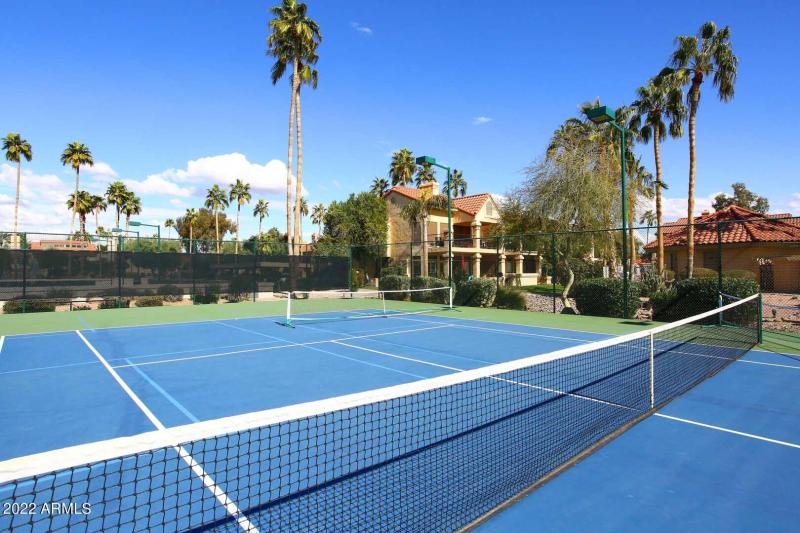 The Racquet Club-Pickleball Court