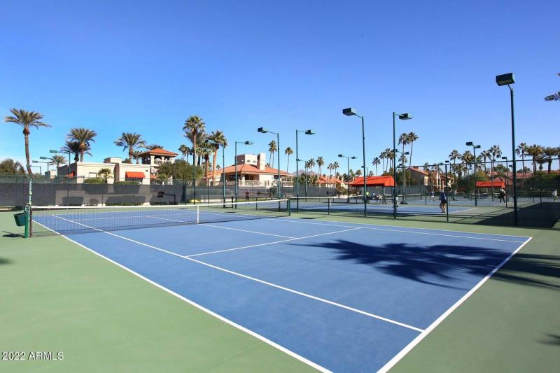 The Racquet Club-Tennis Courts