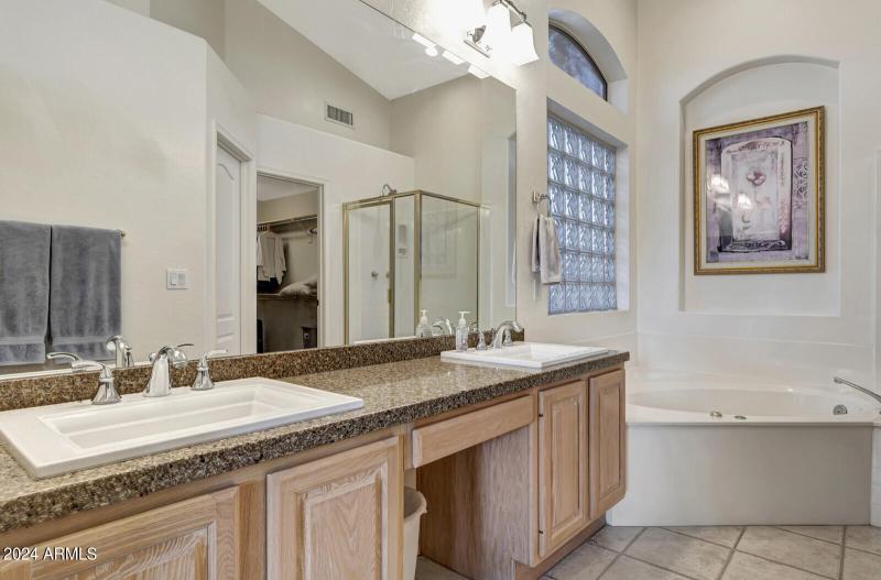 29_4343_East_Mossman_Drive__21_mls