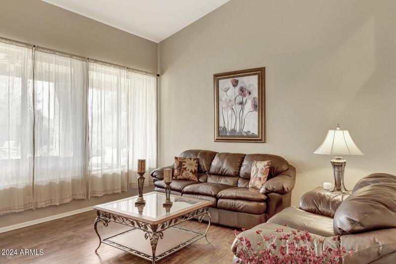 18_4343_East_Mossman_Drive__09_mls