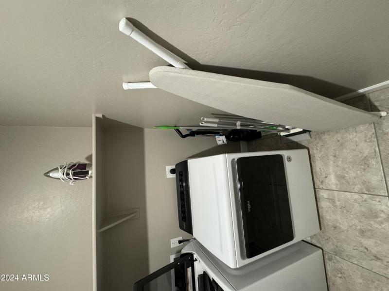 5657F4EC-B094-4619-BECB-D7BC30E2577D