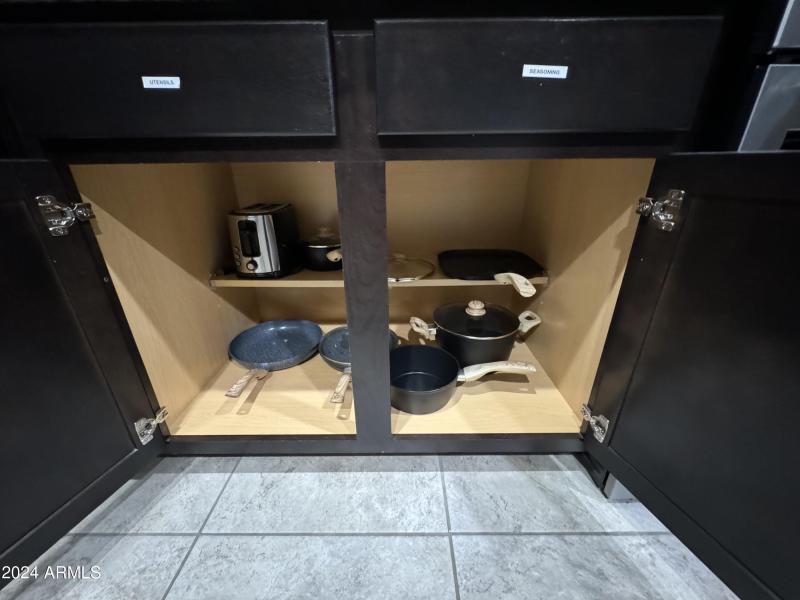 9E5FC067-B922-43B9-821B-F8C99C209159