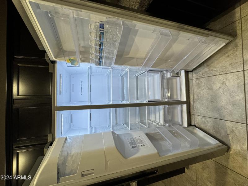 6FD9B974-EE9E-4DB6-9802-9189F205F077