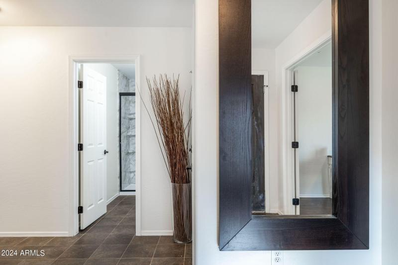 19-web-or-mls-7515-e-laguna-azul-ave