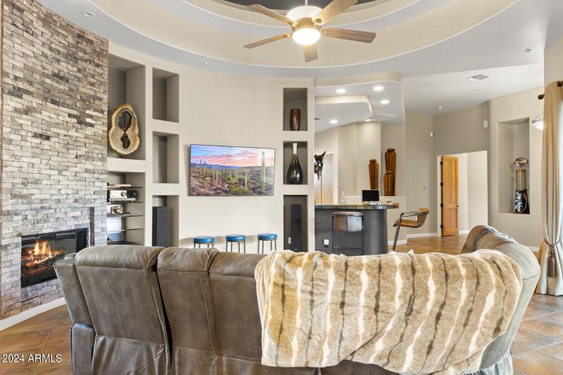 05_11362_E_Dale_Ln__005_mls