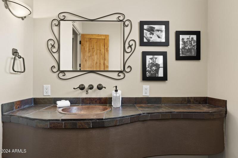 40_11362_E_Dale_Ln__040_mls