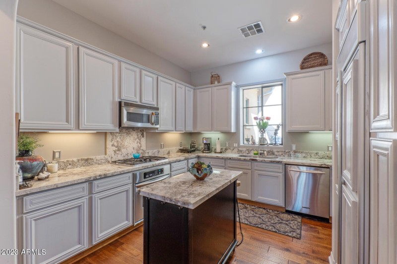 20704 N 90th Pl Unit 1001-large-009-010-