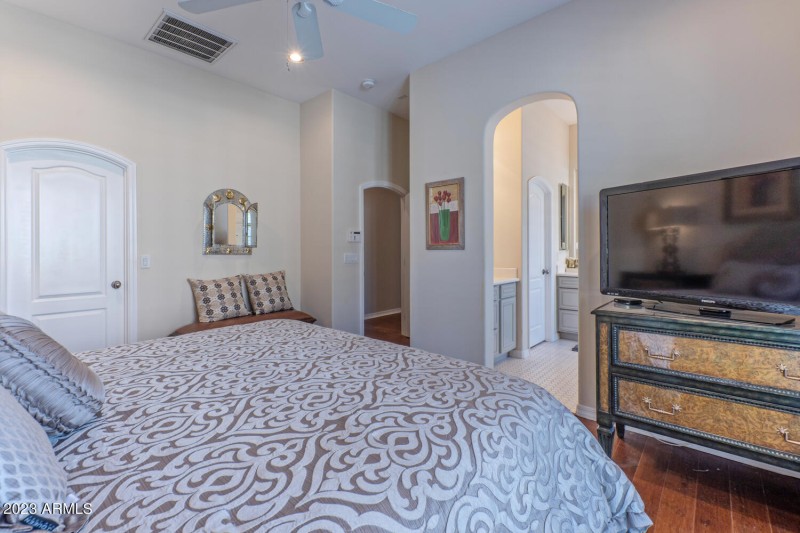 20704 N 90th Pl Unit 1001-large-014-012-