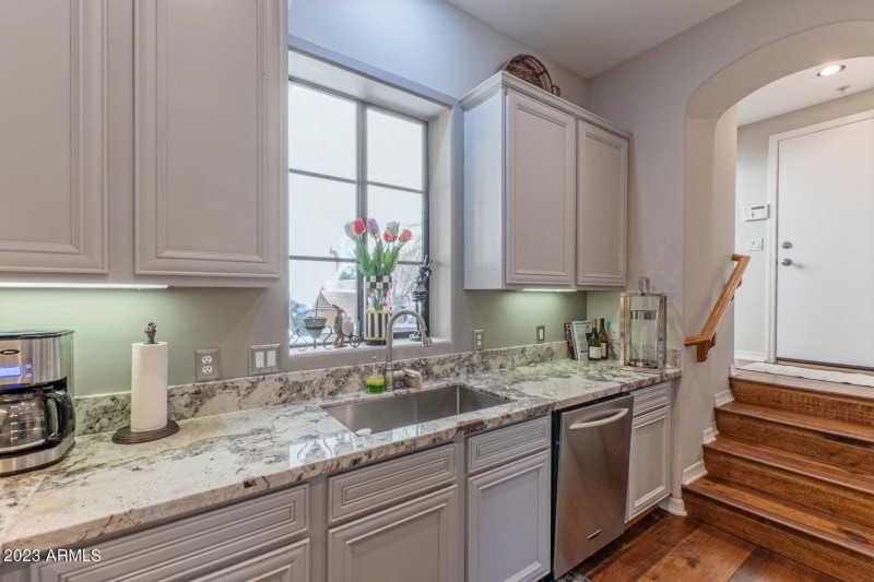 20704 N 90th Pl Unit 1001-large-010-015-