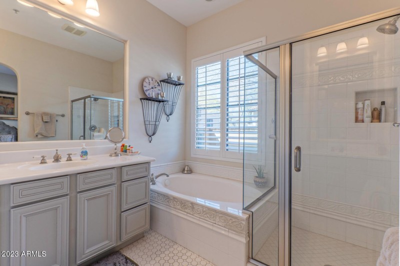 20704 N 90th Pl Unit 1001-large-016-011-