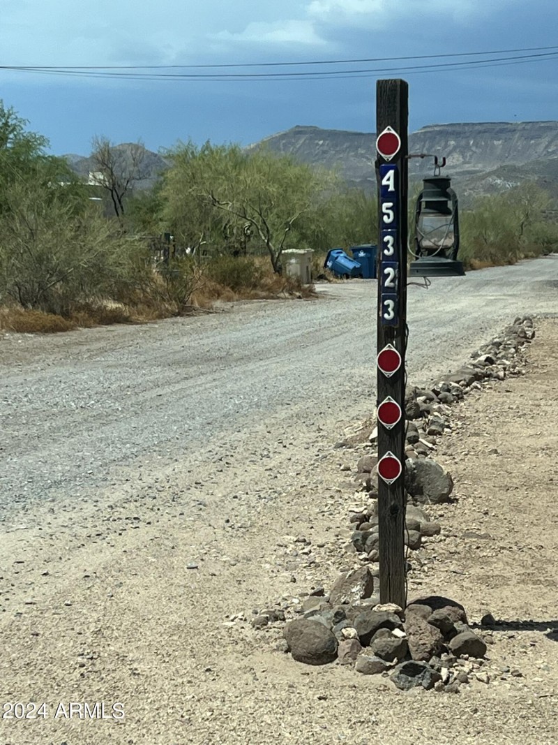 Address of the house you turn right at.