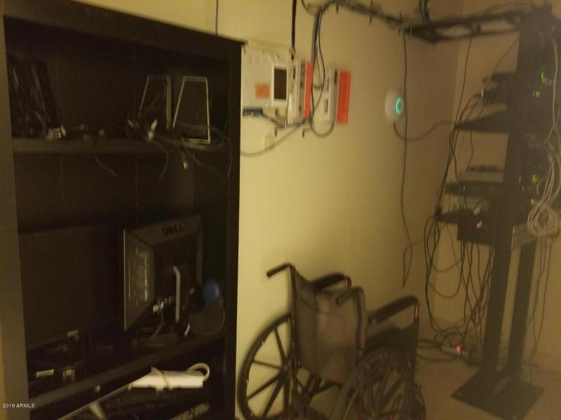 936 1st side computers room