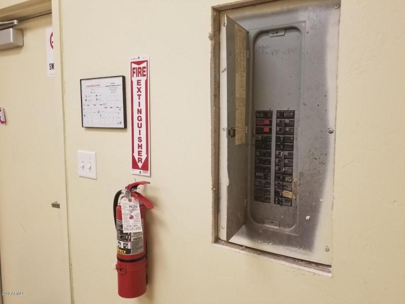 936 1st side electric box