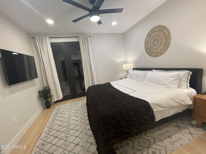 74392232527__DB5F0005-2E28-4484-8280-6B7