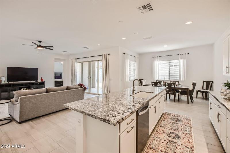 13138 N 173rd Ln - Web Quality - 010 - 1