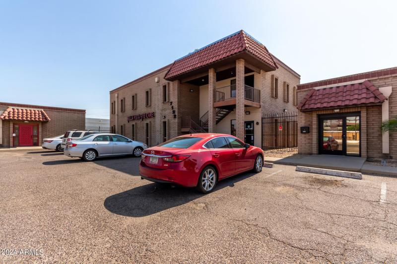 0040-40 - 59th 7122 UNIT 102 & 201