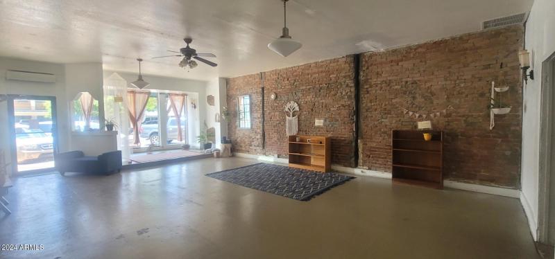 1109 G Ave brick wall