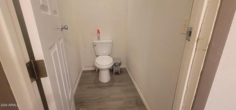 1109 G Ave 2nd bathroom 1