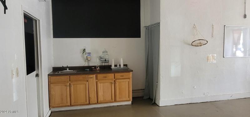 1109 G Ave kitchen sink