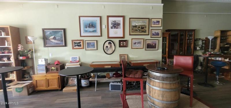 1113 G Ave front part