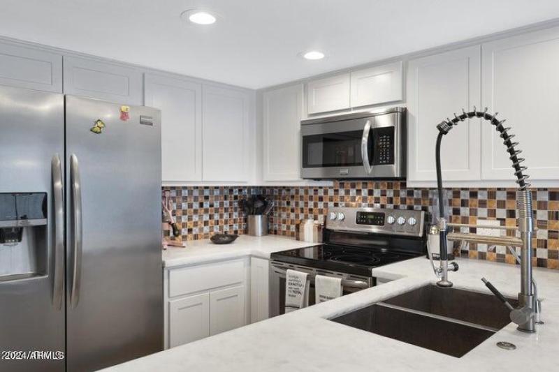 20230522182801988433000000-o