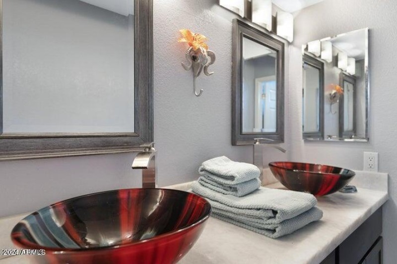 20230522183139378083000000-o