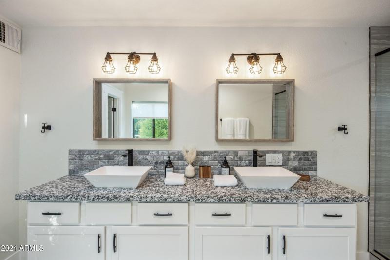 20-web-or-mls-D46A2393 copy