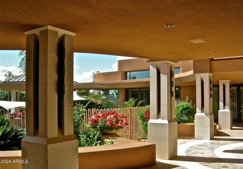 EXPANSIVE COVERED PATIO