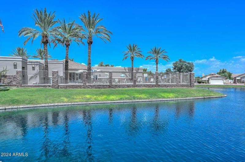 Ventana Lakes-Community Pool